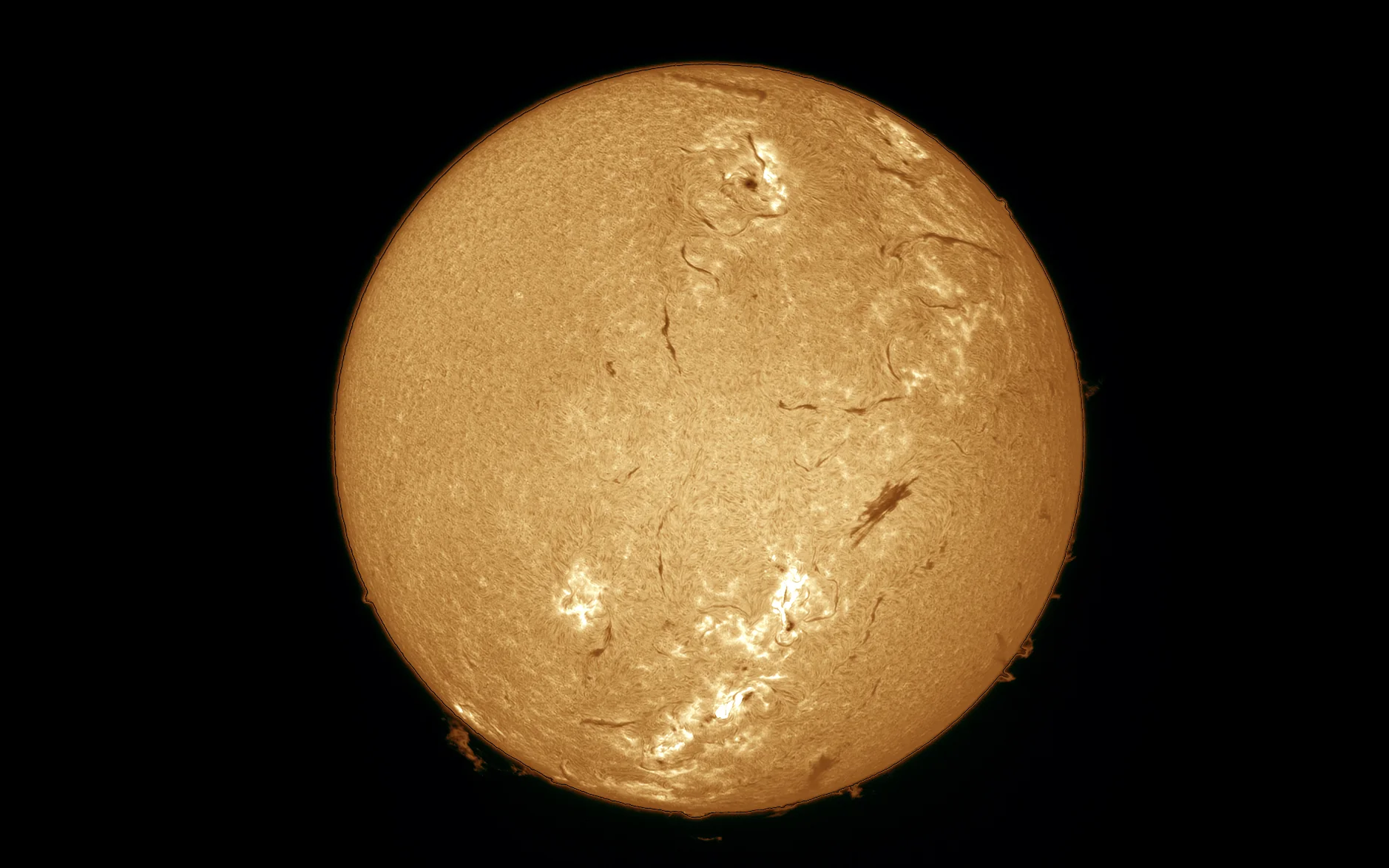 Heliostar 76 H-Alpha Solar Telescope / SolarQuest Mount Kit - Image 11
